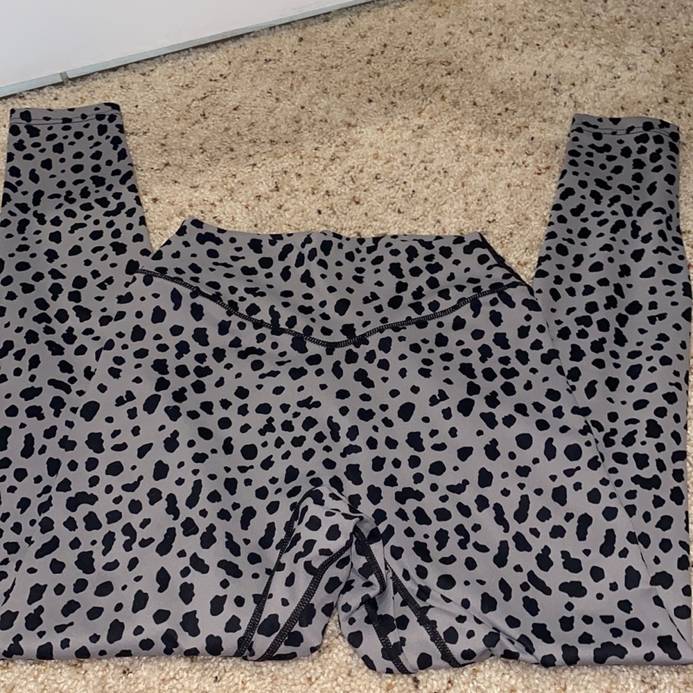 Balance Athletica Snow Leopard legging